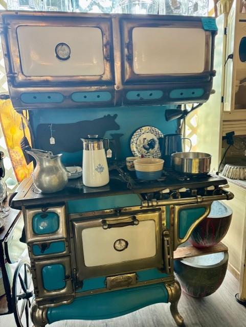 Sale Photo Thumbnail #54