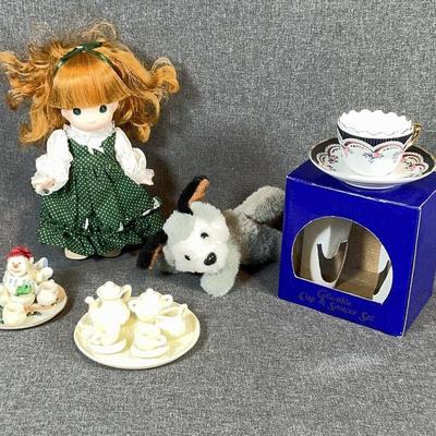 Let’s Have A Miniature Tea Party