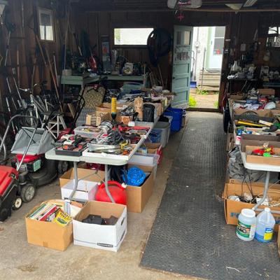 Estate sale photo