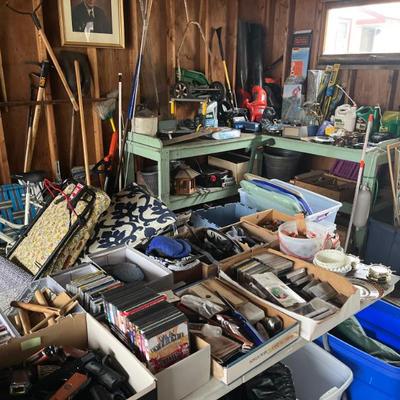 Estate sale photo
