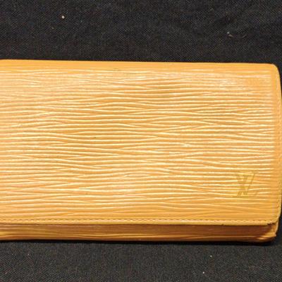 Louis Vuitton Vintage EpiYellow And Purple Snap Wallet - Authenticated
