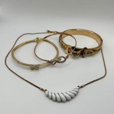 Gold bracelets and necklace 