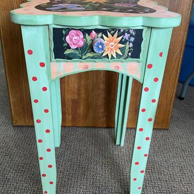 Painted Scallop Top Single Drawer Table