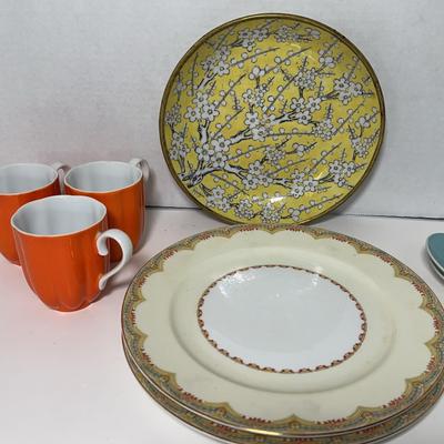 Asian Vintage Dish Ware
