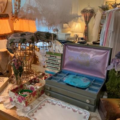 Sale Photo Thumbnail #142