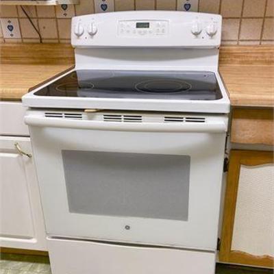 GE Electric Range .jpg