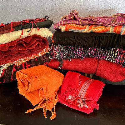 Women’s Fashion Scarves & Wraps