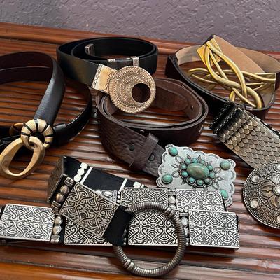 Women’s M/L Leather & Metal Belts