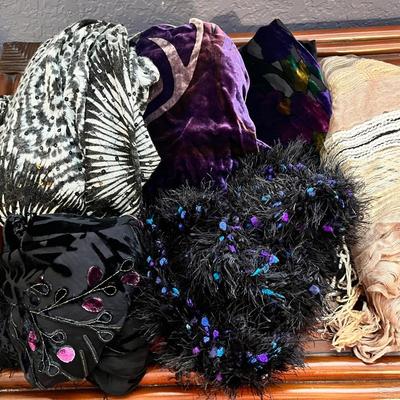 Women’s Cozy Wraps & Scarves