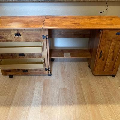 Fliptop Rolling Craft Table 