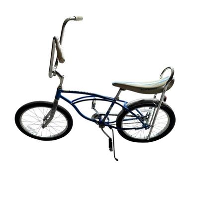 Sale Photo Thumbnail #528: Vintage Stingray Schwinn bicycle 