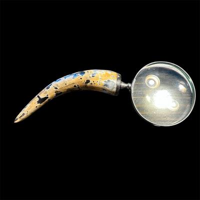 Sale Photo Thumbnail #54: Large Horn Magnifier