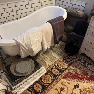 Sale Photo Thumbnail #382: high end linens and antique rug 63" x 105" 