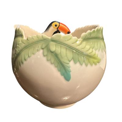 Sale Photo Thumbnail #43: Toucan Franz pot