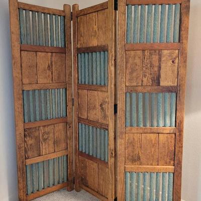 Rustic Wooden Hinged Privacy Screen 