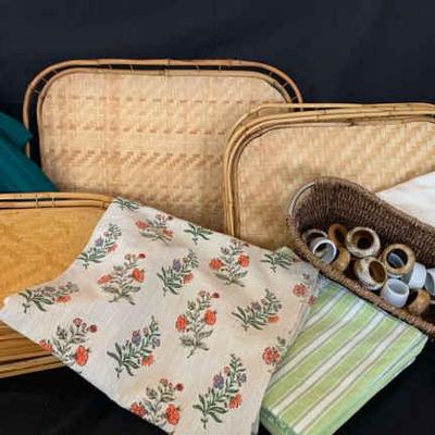Jh120 table cloths and trays