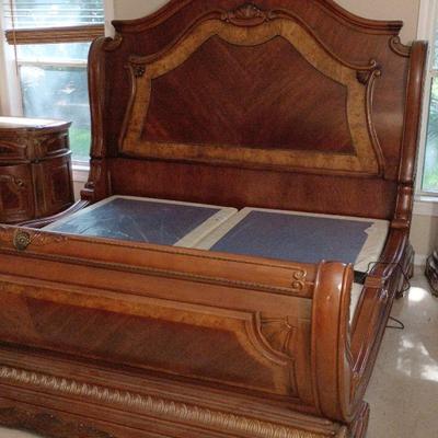 Michael Amini Cortina King Bed ($5500 retail), Tempurpedic Powered 2 Twins