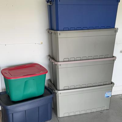 Storage Bin Lot - 4 50 Gallon Bins, 1 31 Gallon, & Small Bin 