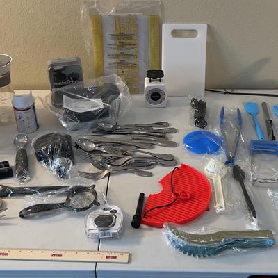 Kitchen Utensil Lot - Knives, Spoons, Measuring Cups, Pampered Chef