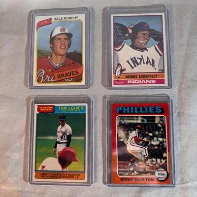 VINTAGE MLB STARS Baseball Card Lot of 4