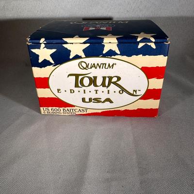 Vintage Quantum Tour Edition USA Baitcast Fishing Reel 