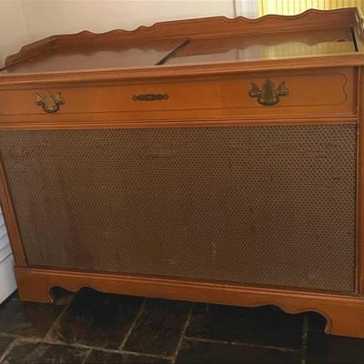 Vintage RCA Victor Stereo Console 