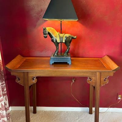 Sf155 chinese console table and horse lamp
