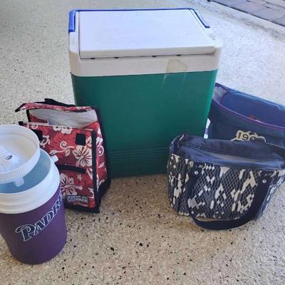 Sf127 coolers and more 1 igloo