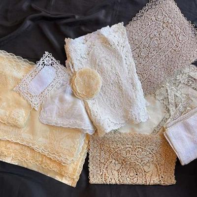 Sf130 assorted vintage table linens
