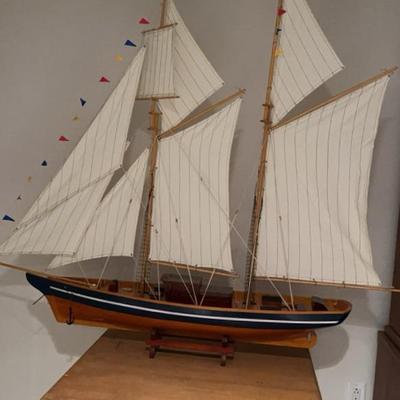 (S104) Nautical Boat