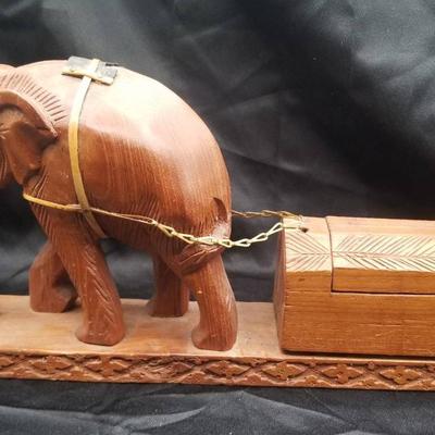 (MDR3060) Vintage Carved Wooden Elephant Pulling Load