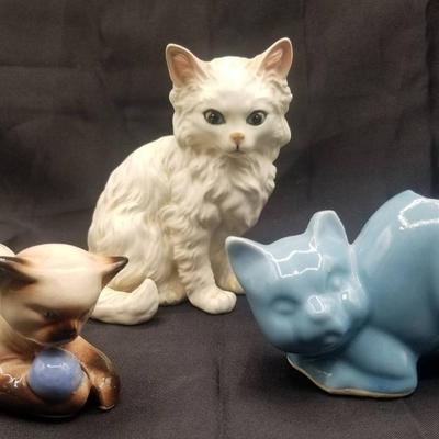 (MDR3044) Vintage Ceramic Cats