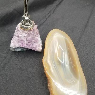 (MDR3047) Space Needle On Piece Of Amethyst And Agate Slice Tray
