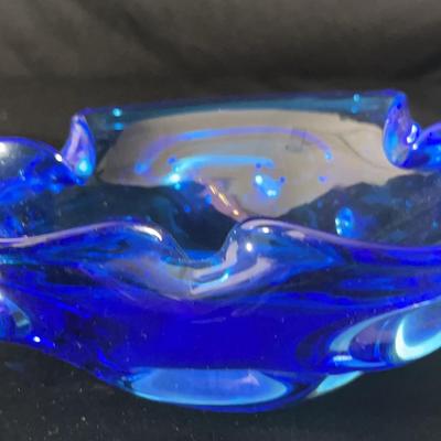(S164) Mid Century Modern Heavy Art Glass Bowl Murano Blue Collectible