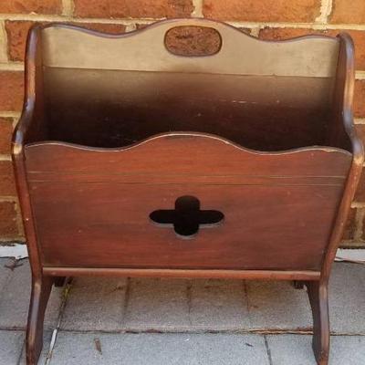 (MDR3002) Dark Wooden Magazine Holder MCM