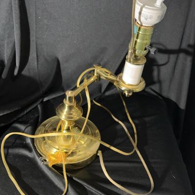 (S218) Vintage Extend Brass Electrical Cord Table Top Lamp