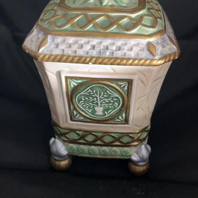 (S123) Vintage Fitz and Floyd Georgian Collection Lidded Jar 