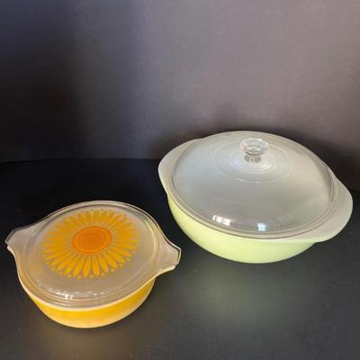 Pyrex Butterfly Gold Cinderalla & Classic 2Qt Baker