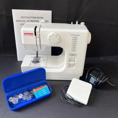 Petite Janome New Home 124 Sewing Machine