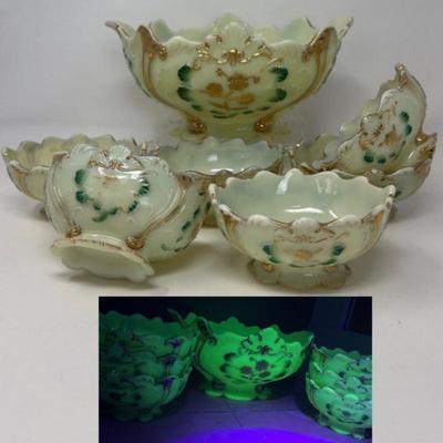 Antique Northwood Custard Glass Floral Everglades Berry Bowl Set