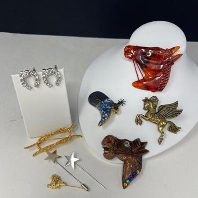 Horse Themed Brooches & Pins - Mid Century & Vintage