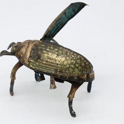 WIND UP ANTIQUE BEATLE