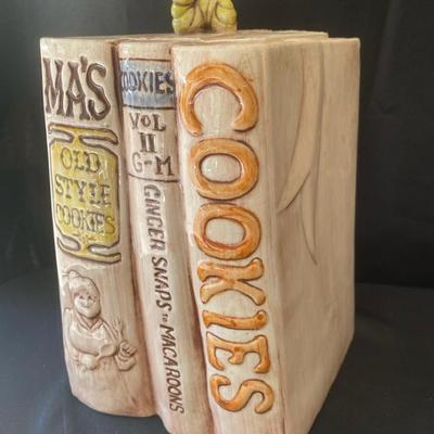 Ma’s Old Style Cookies Treasure Craft Cookie Jar 