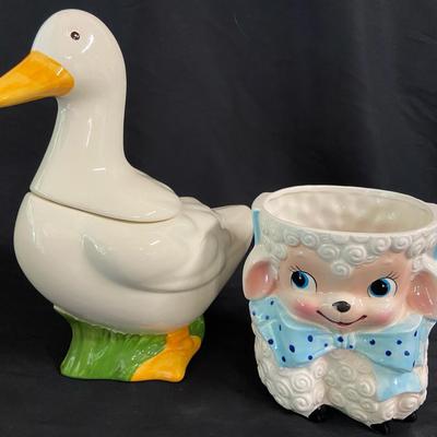Metlox Goose Cookie Jar With Baby Lamb Jar Missing Lid