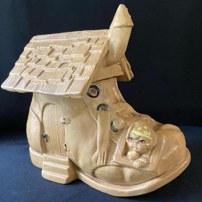 Signed Twin Winton 1960s Old Shoe