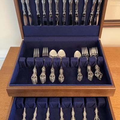 Oneida - Michelangelo Stainless Steel Flatware Set