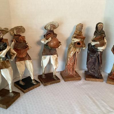 Vintage Paper Mache Mexican Folk Art Figures (6 Pieces)