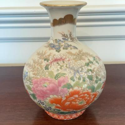 Shibata Japanese Vase