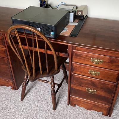 Computer Desk With Spindle Back Chair