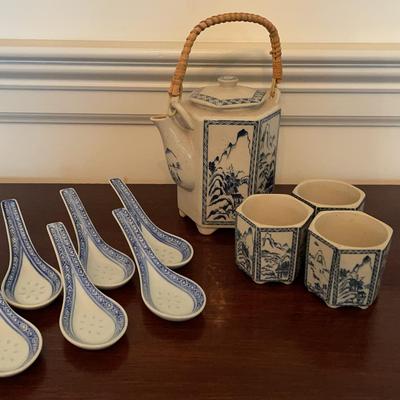 Asian Blue & White Teapot Set